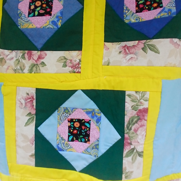 Baby quilt - Picture 2 of 3